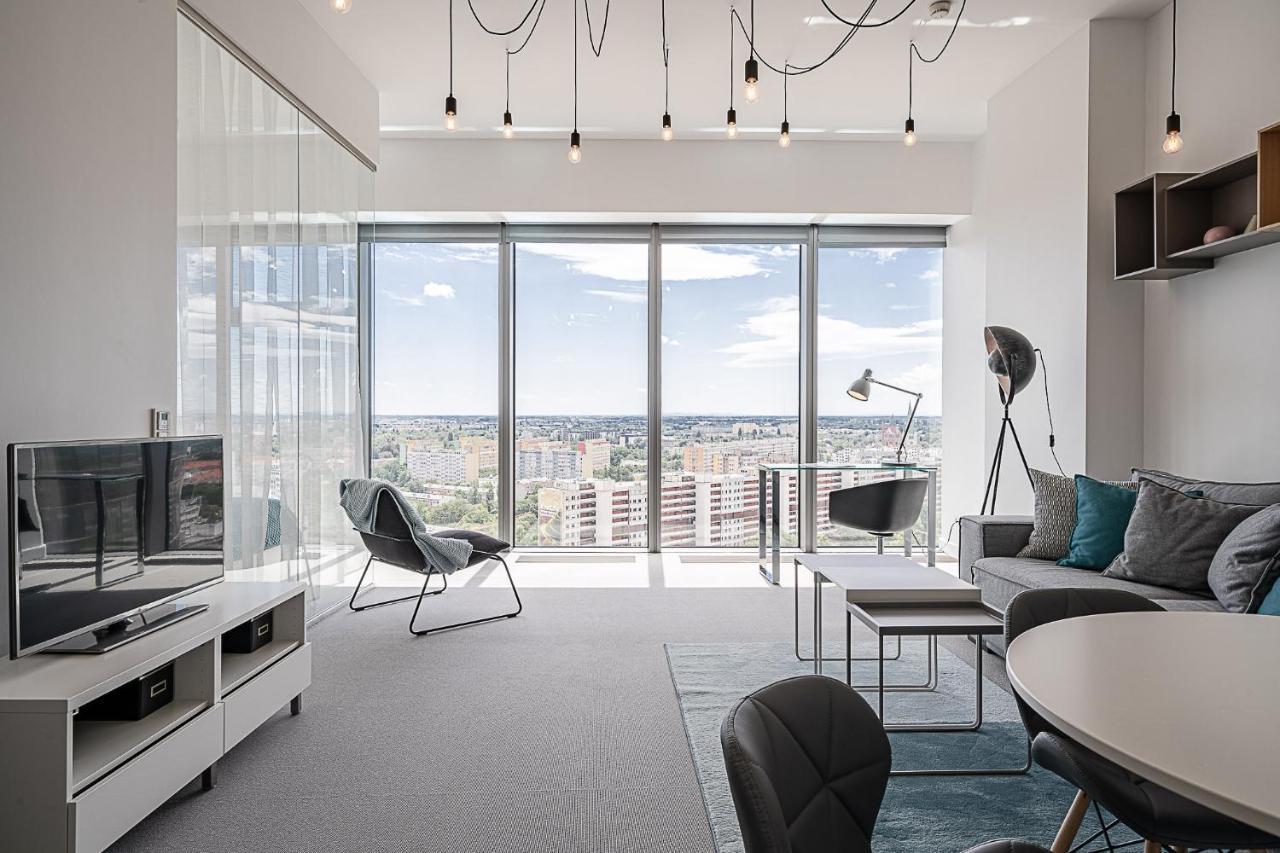Rentplanet - Apartament Sky Tower ヴロツワフ エクステリア 写真