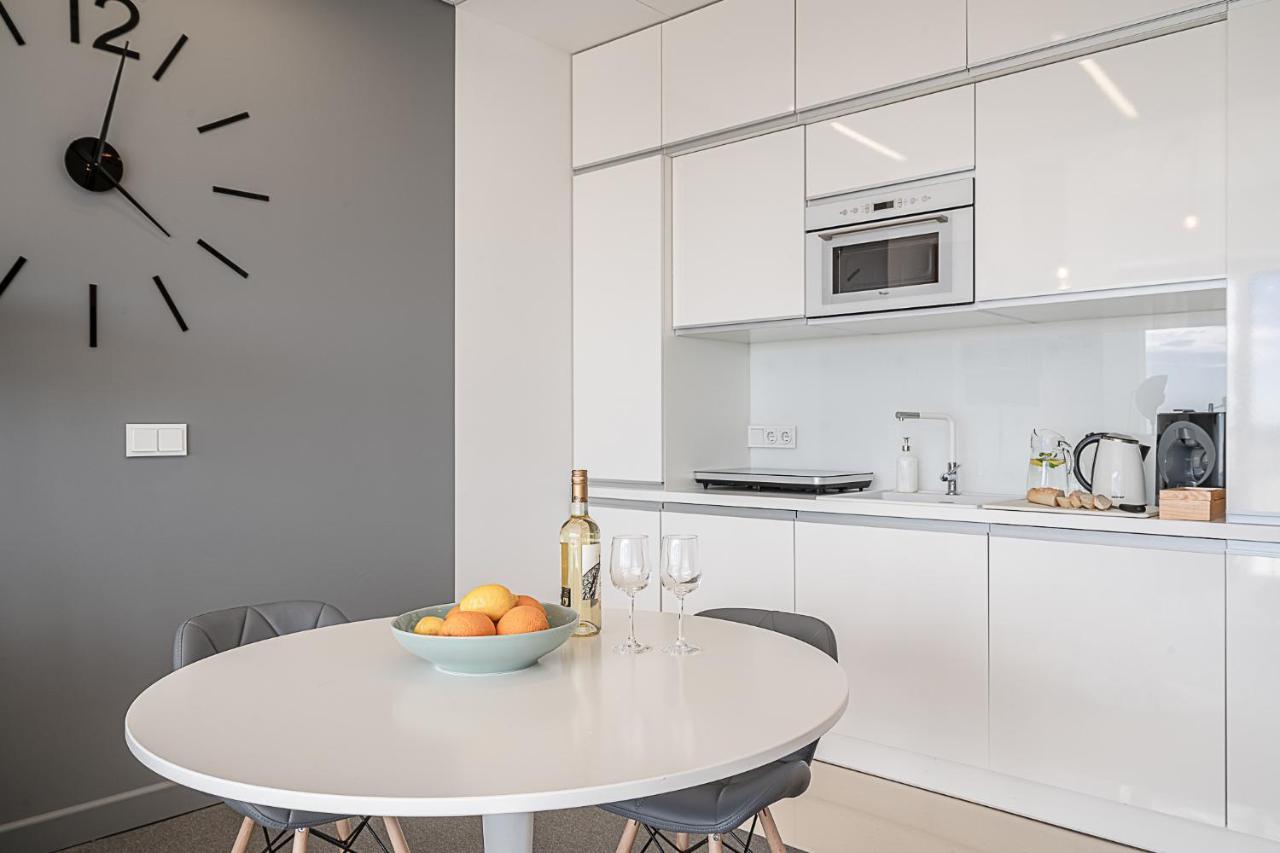 Rentplanet - Apartament Sky Tower ヴロツワフ エクステリア 写真