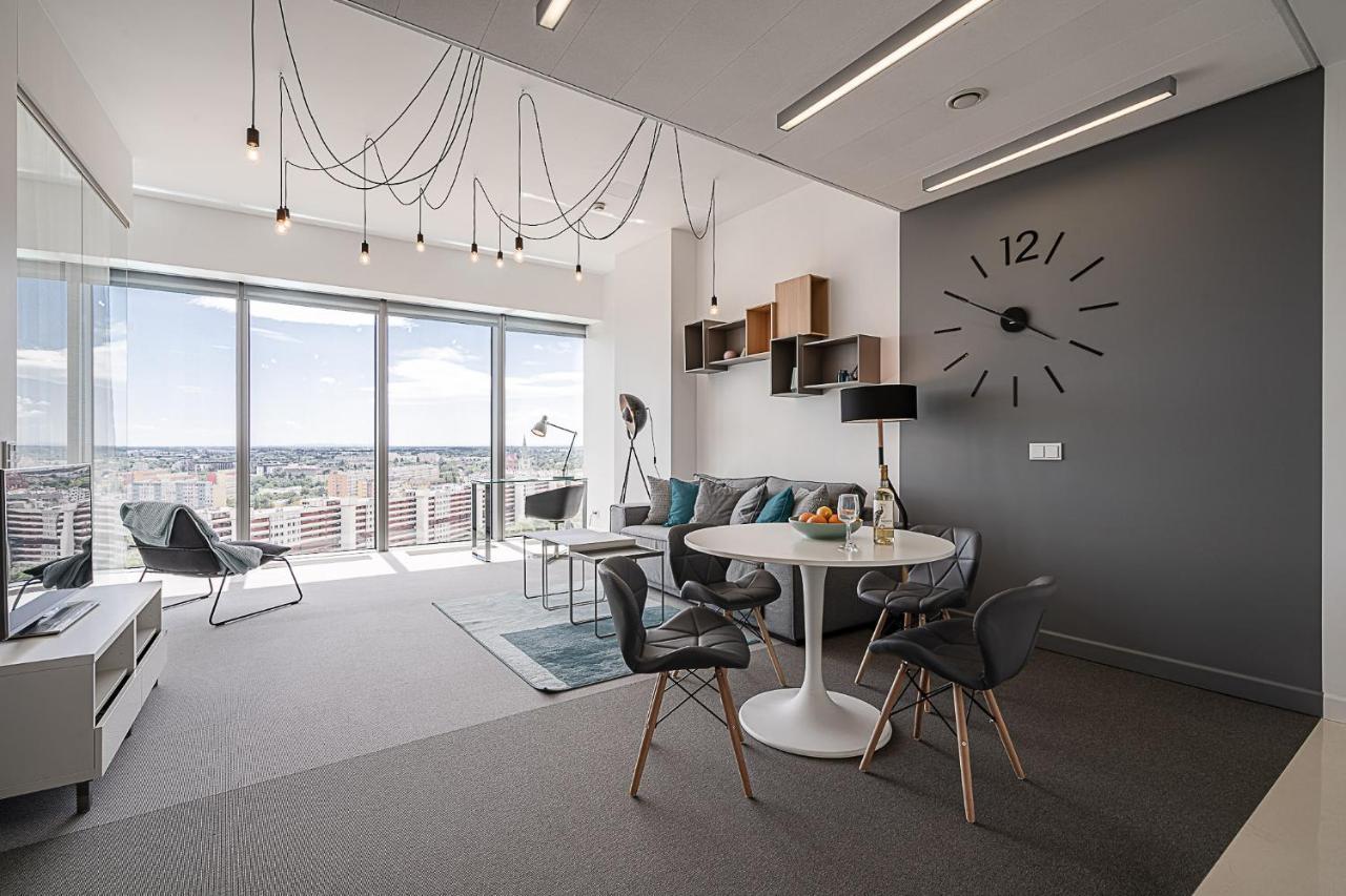 Rentplanet - Apartament Sky Tower ヴロツワフ エクステリア 写真