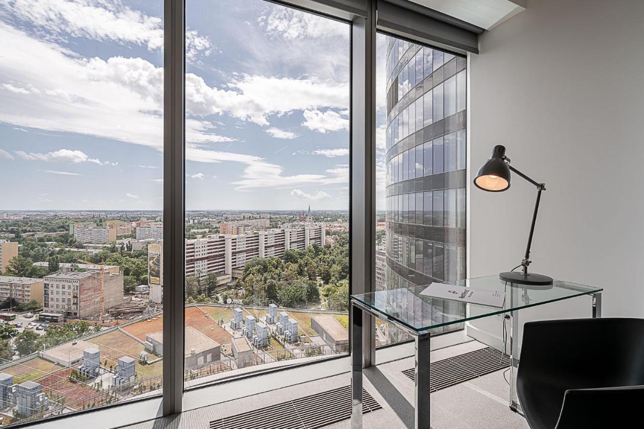 Rentplanet - Apartament Sky Tower ヴロツワフ エクステリア 写真