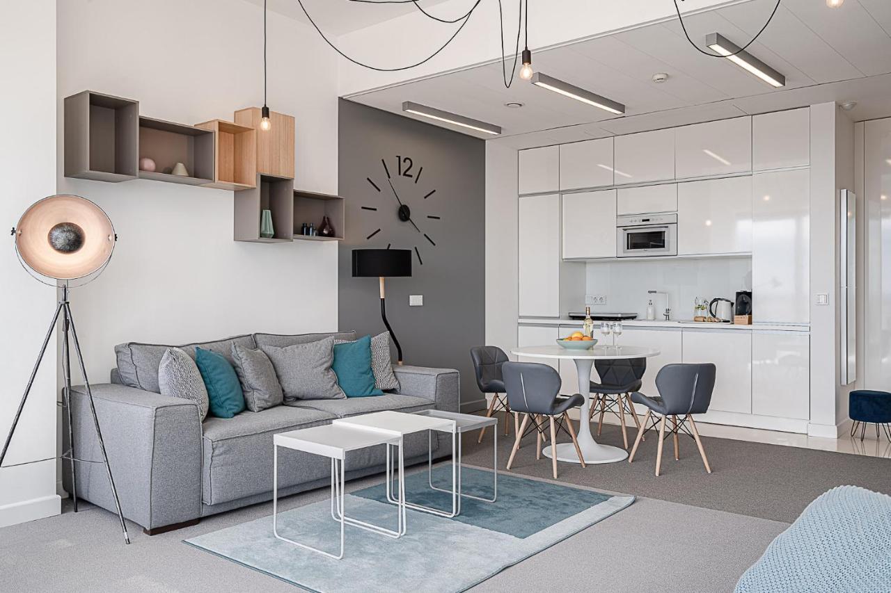 Rentplanet - Apartament Sky Tower ヴロツワフ エクステリア 写真